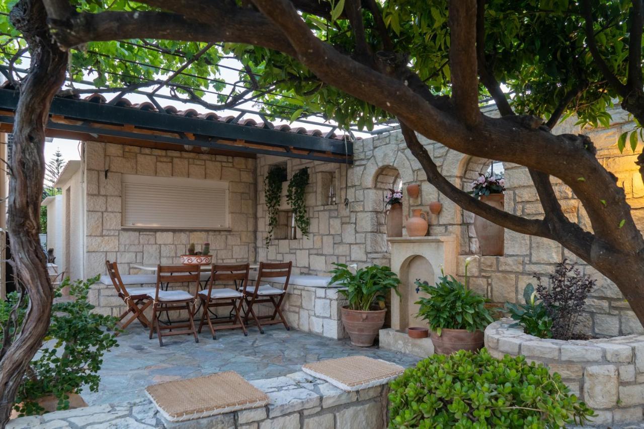 Green Acre Villa Karteros Exterior photo